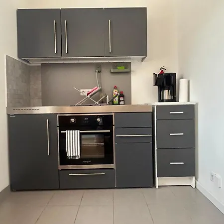 Haus Charlottenburg 2, Zentrumsnah Mit Blick Auf Festung, Mit Sauna-option Appartement *