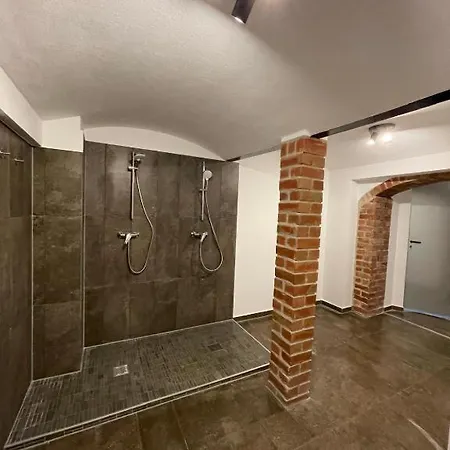 Haus Charlottenburg 2, Zentrumsnah Mit Blick Auf Festung, Mit Sauna-option